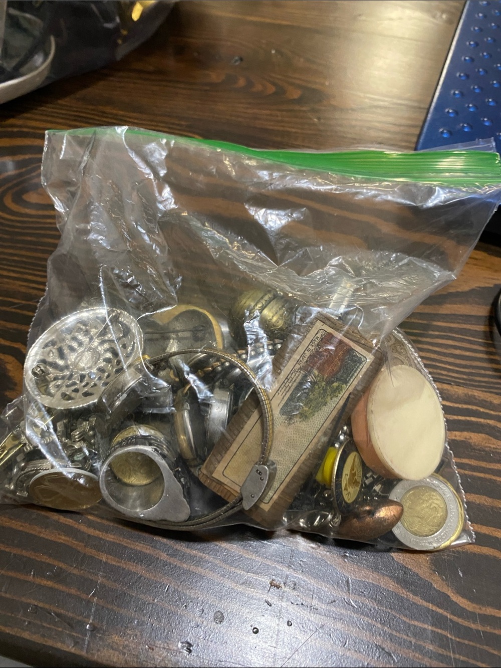 Random metal objects - Picture 2 of 3